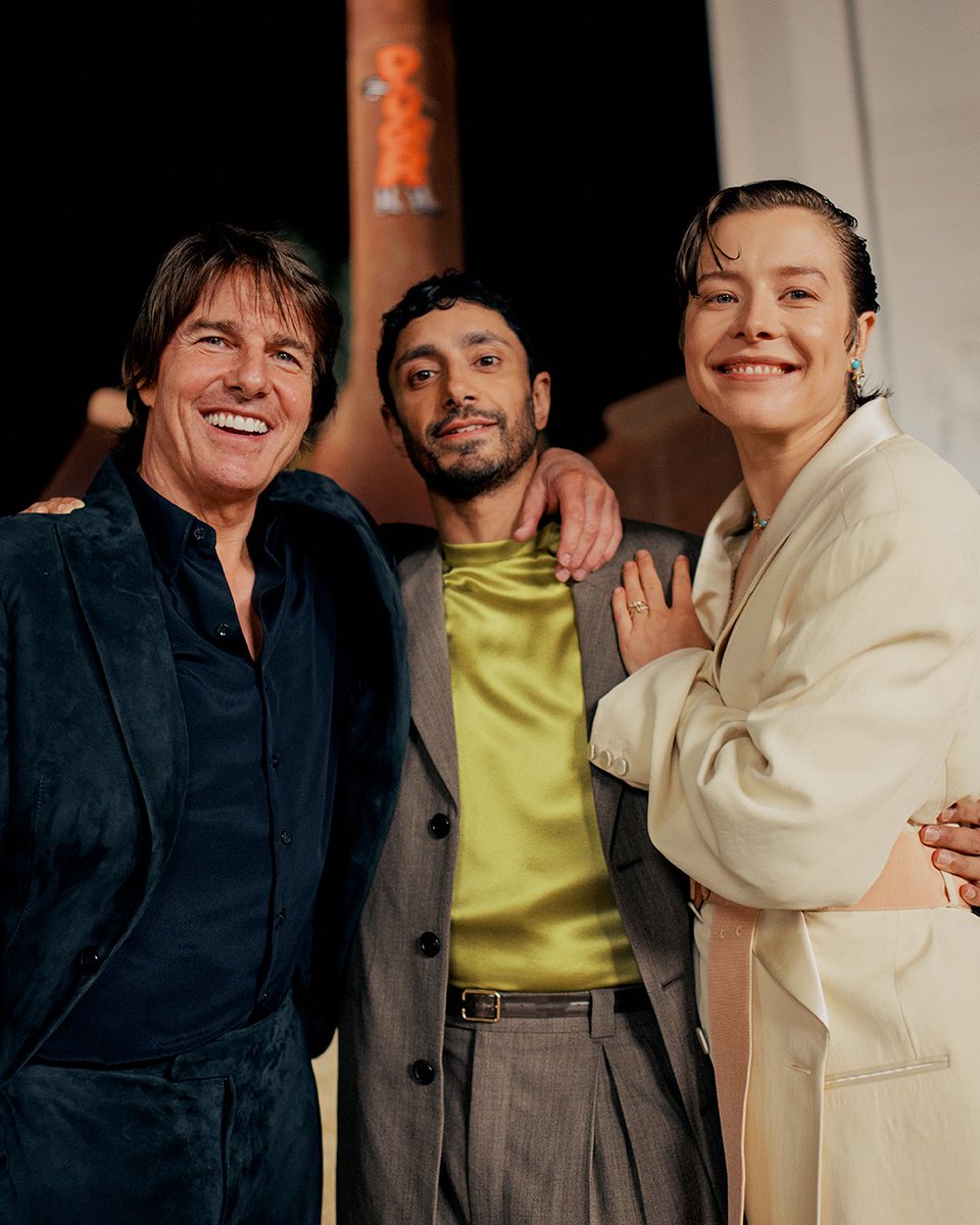 TomCruise's tweet photo. What a night surrounded by so many dear friends and such an incredible audience! To share this film with the city of Los Angeles, in a theater I have so many memories of, means the world. We’ll see you at the movies October 2!

1/2 https://t.co/CO1K1RsdDm
