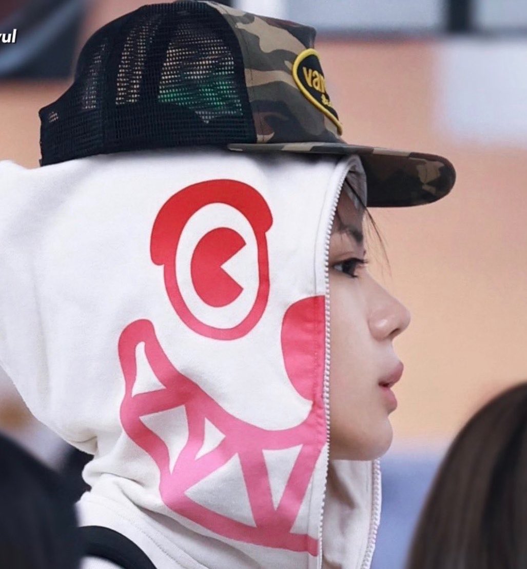 cchocohyul's tweet photo. im forever jealous with ohyul's pretty eyelashes 🫩💞 https://t.co/Wi2oeslmjX