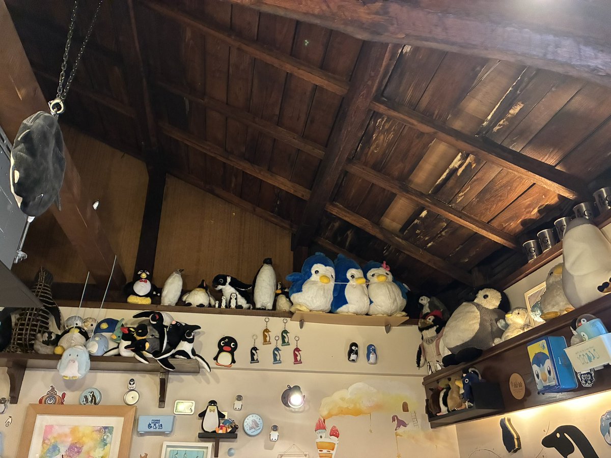 OkonasTeam's tweet photo. 周りを見るとホントペンギンだらけでした https://t.co/yknf9o4FEW