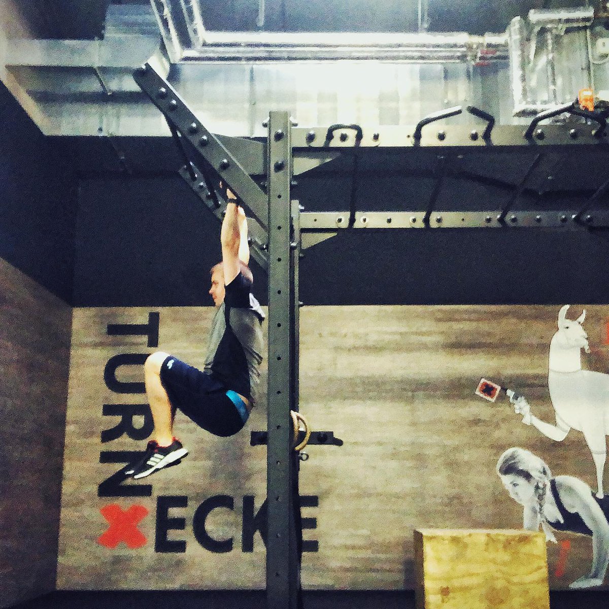 maxsoelsoouza's tweet photo. Good Morning in the Morning ❤️ #fit #fitboy #sport #fitness #instafit #instafitness #gym #gymtime💪 #fitx #fitxbochum #fitbody #gegendenschweinehund #fitnessmotivation #power #undabgehts😎 #hangingaround https://t.co/wfQQDjI8Ny