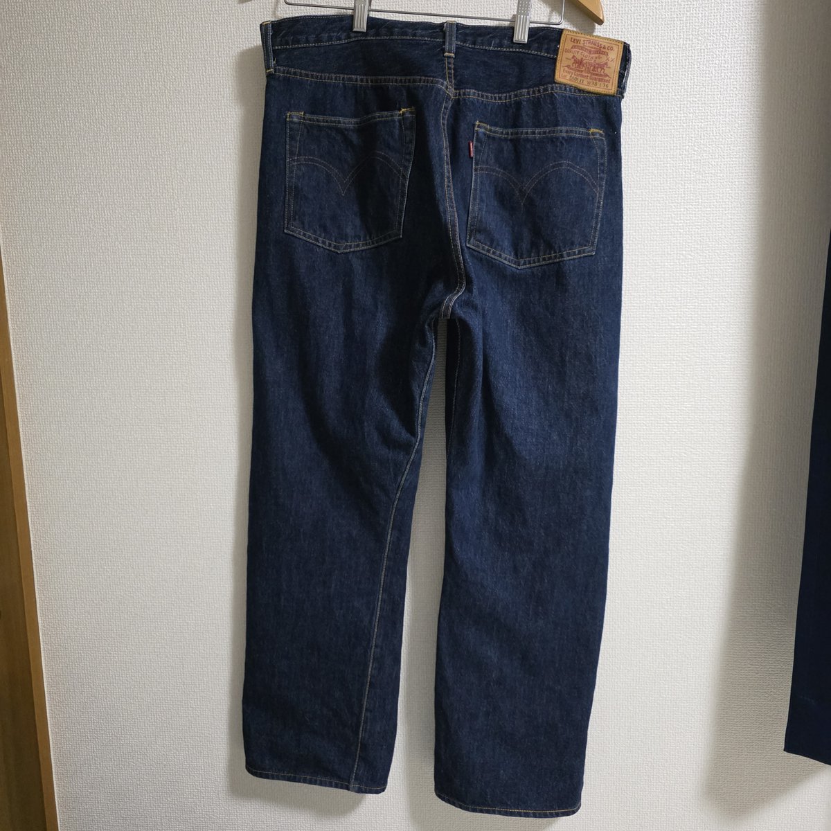 501XXLEVIS501XX's tweet photo. 濃紺 リーバイス 501 S501XX 44501 1944年モデル W38 M670

https://t.co/nINTs1o2Hd..

LEVI'S VINTAGE CLOTHING
LVC
44501-0118 リジッドモデル
S501XX 第二次大戦モデル アメリカ製
BIG"E"
赤ミミ
ペンキステッチ

#LEVIS 
#リーバイス 
#ジーンズ 
#デニム 
#ジーパン 
#DENIM 
#JEANS 
#ラクマ https://t.co/ffEyoLWVdS