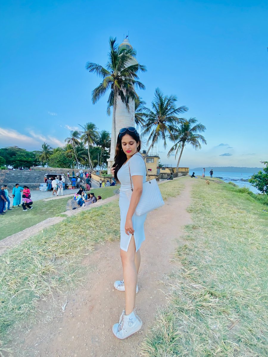 marcoswpt's tweet photo. La Isla Bonitaaaaaa! 🌊🌴

#galle #gallefort #fyp #instamood #beach https://t.co/vuNbPZyKqd