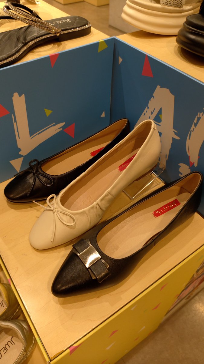 SOGOMalaysia's tweet photo. 👠 Looking for new shoes? Jwest has got the styles to elevate your office look! ✨ Whether you’re going classic or chic, find your perfect pair at 1st Floor Ladies Gallery, SOGO KL.
#SOGOKL #Jwest #OfficeStyle #Shoes #LadiesShoes #OOTD https://t.co/TUmNFLMt5D
