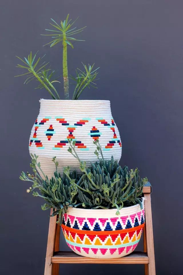 arjuntrang10545's tweet photo. Just upcycled an old glass jar into a cute succulent planter—no fancy tools needed, just some paint and twine. Small DIY wins make big vibes! https://t.co/KmPkRDC9zL