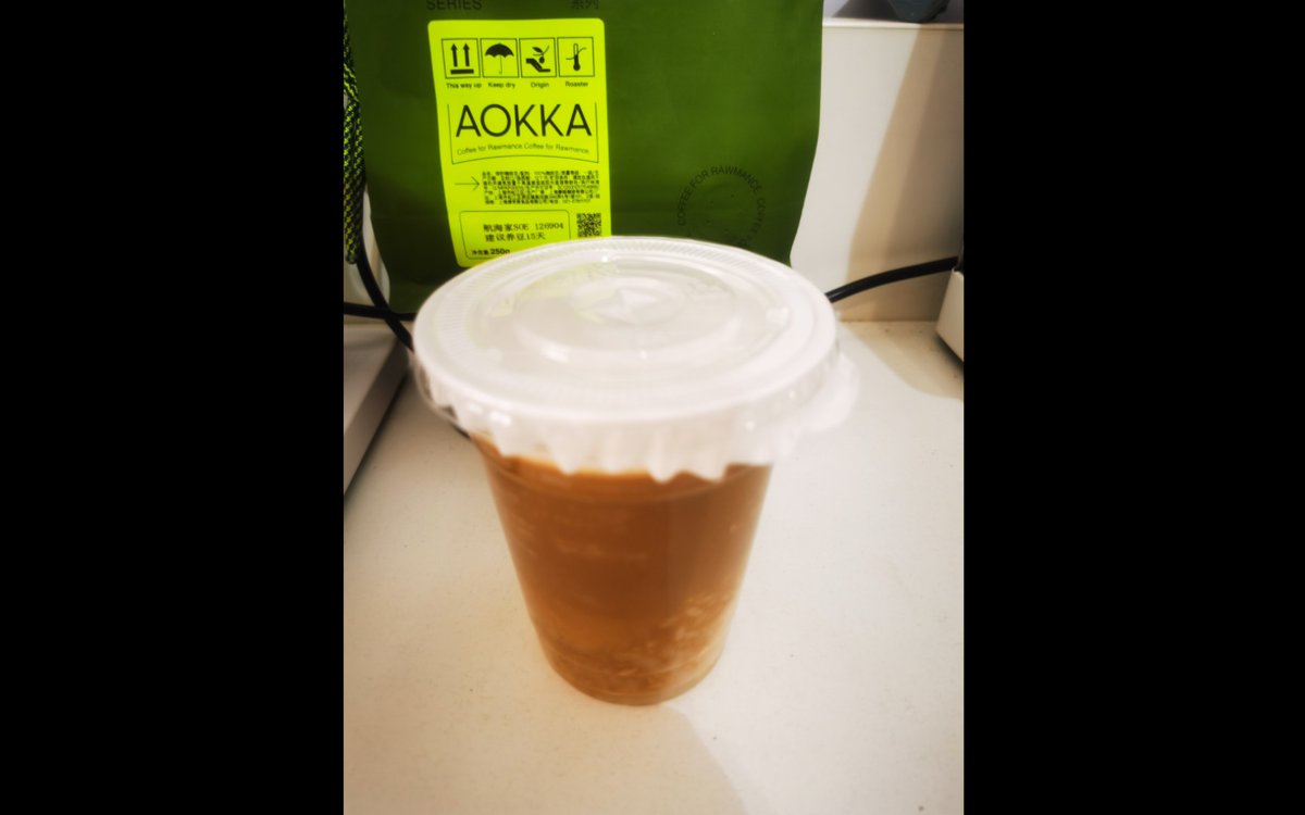 MonicaGiac43gm's tweet photo. Coffee run time! Got your order I’ll grab an iced oat latte for me ， https://t.co/WJq8EaRKi6