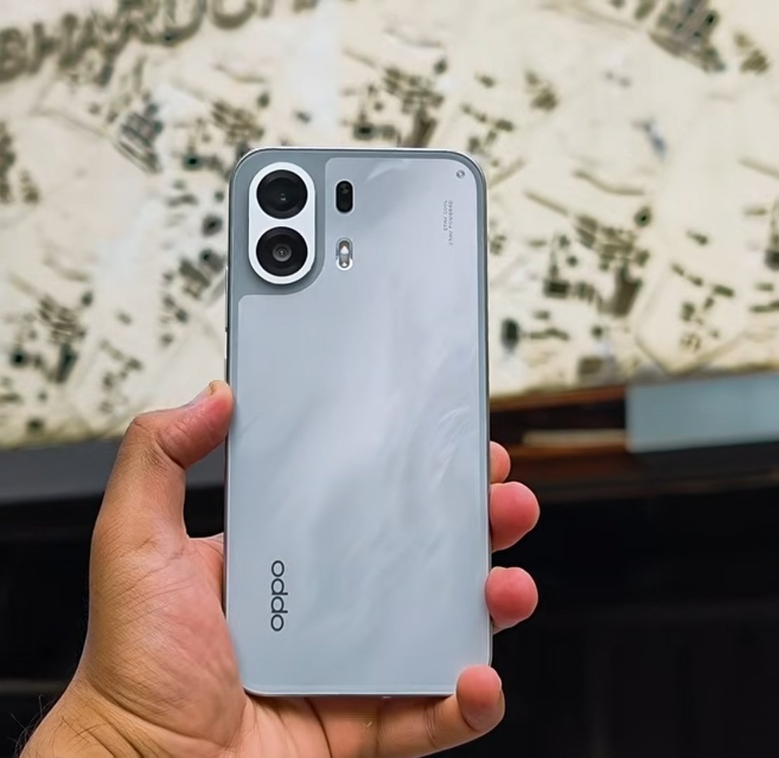 AmreliaRuhez's tweet photo. I believe considering recent situation the OPPO K14 Plus has been Priced Well 👍

📱 6.78" 1.5K 120Hz  OLED 360Onits
⚡ MediaTek Dimensity 7360 Max
✅ LPDDR4X + UFS 3.1
📸 50MP (OIS) + 2MP
🤳 16MP Selfie
��� 8000mAh +45W
✌️ Android 16 (2+3 Yrs Update)
🔊 Dual Stereo Speakers
💦 IP69K/Under Display Fingerprint

6GB/128GB : ₹29,999
8GB/128GB : ₹32,999
8GB/256GB : ₹35,999

Upto ₹4,000 Bank Offers, Base variant can be bought at ₹25,999*

What do you guys think?