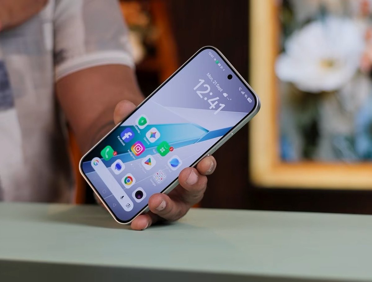 AmreliaRuhez's tweet photo. I believe considering recent situation the OPPO K14 Plus has been Priced Well 👍

📱 6.78" 1.5K 120Hz  OLED 360Onits
⚡ MediaTek Dimensity 7360 Max
✅ LPDDR4X + UFS 3.1
📸 50MP (OIS) + 2MP
🤳 16MP Selfie
��� 8000mAh +45W
✌️ Android 16 (2+3 Yrs Update)
🔊 Dual Stereo Speakers
💦 IP69K/Under Display Fingerprint

6GB/128GB : ₹29,999
8GB/128GB : ₹32,999
8GB/256GB : ₹35,999

Upto ₹4,000 Bank Offers, Base variant can be bought at ₹25,999*

What do you guys think?