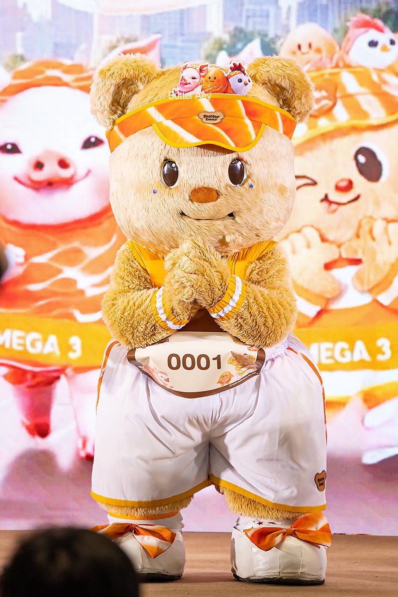 ButterAey's tweet photo. ภาพในตำนาน รู้จักน้องเนยมาหลายปี เพิ่งเคยเห็นน้องเนย squat 🤣🤣

#UfarmXButterbear 
#Butterbear #ด้อมน้องเนย 
#OMEGA3หมูหมีRun 
#หมูไก่ไข่โอเมก้า3 #UFARM https://t.co/3w5KBVKkU2