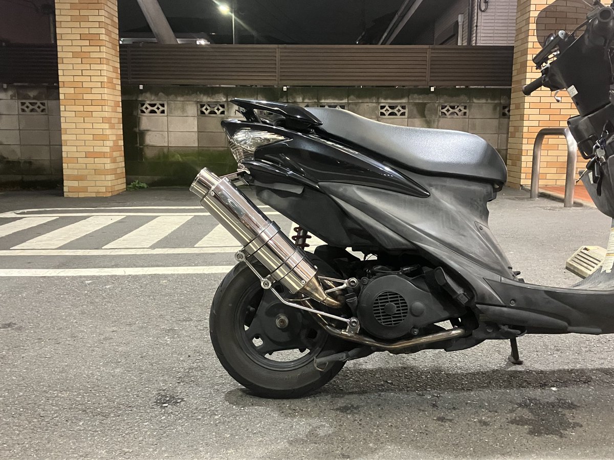 Y0taka_13's tweet photo. アドレス盗まれた💦

朝霞市ナンバーのせ　225 見つけたら取っ捕まえて欲しい

忠男マフラーにウィンポジの旭スクリーンのSS

#アドレスv125s #盗難　#拡散希望 https://t.co/K6espdncSy