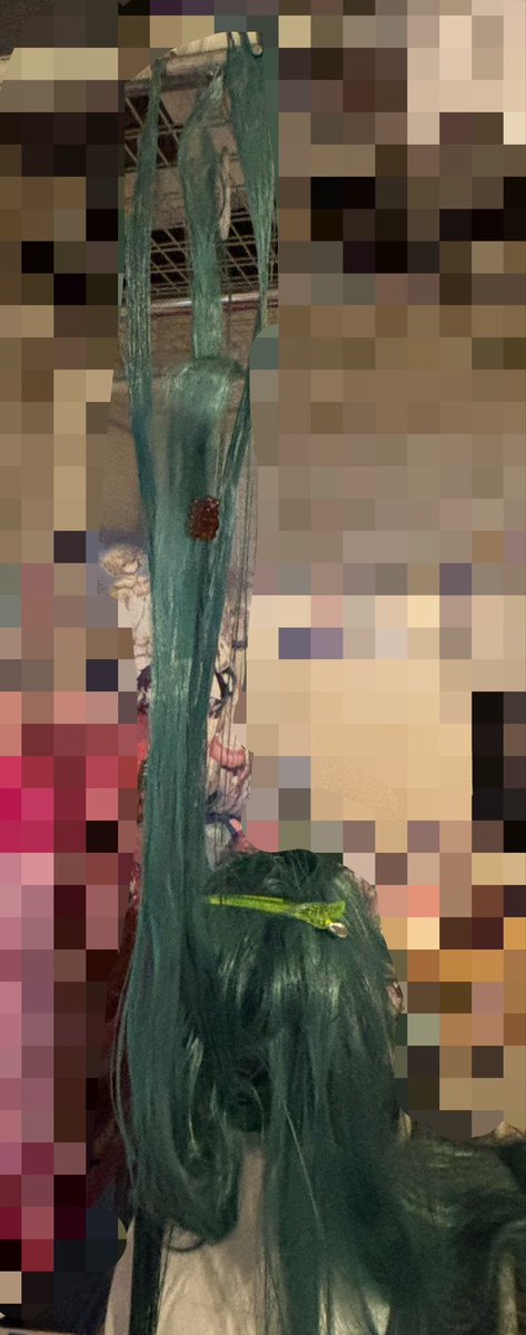 nanono_08_'s tweet photo. 毛束作ってる時作り終わったのが邪魔すぎてこれ。
初心者は色んなことを思いつく https://t.co/cEkVNPfCW7