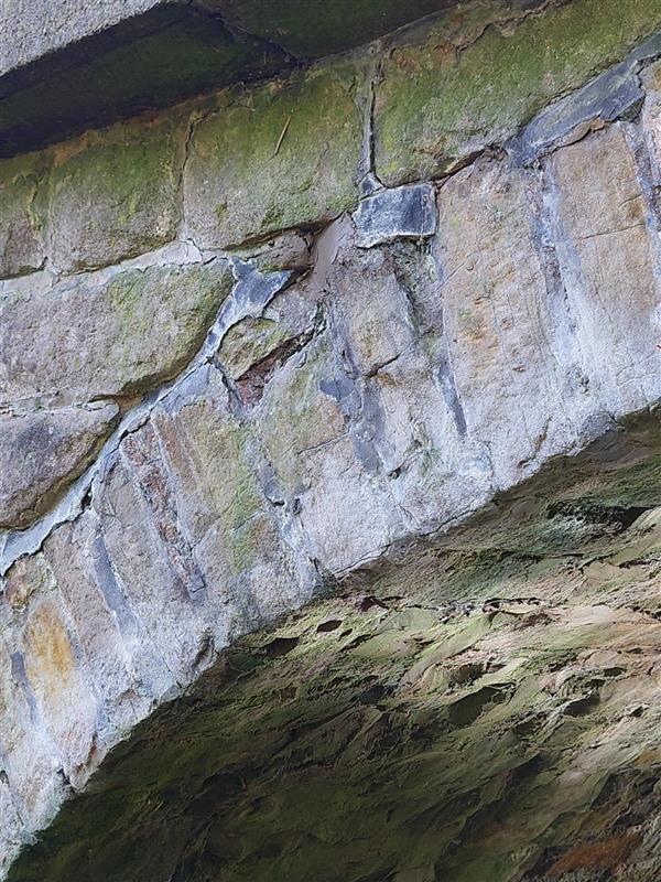CECHighways's tweet photo. 📍Penn Culvert, Tunstall Road #Bosley
Works have been completed 8 days ahead of schedule, and included
✅Installation of 16 metal bars to stabilise the stone arch
✅Re-grouting of the arch
✅Repairs to the damaged parapet following an RTC
Thanks for your patience during the works https://t.co/CTFuh0zyoZ