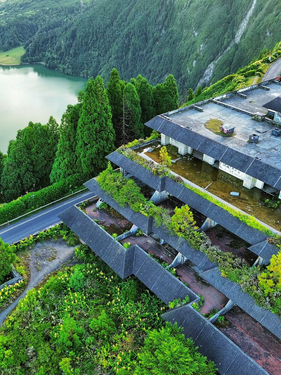 xodoxd45's tweet photo. 🌲🌞.... #azores #setecidadesazores #lagoadassetecidades #setecidades #açores #azoresislands #açoresislands #azoresportugal #açoresportugal #saomiguel #sãomiguel #saomiguelazores #floresazores #portugal #lovenature #nature #mountains #mountainlife https://t.co/nHiN4iYTn9