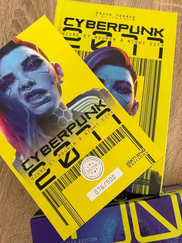 ThisIzTray's tweet photo. Mérité, l'édition collector est magnifique ! 😍 https://t.co/MEyTw9vJQ6