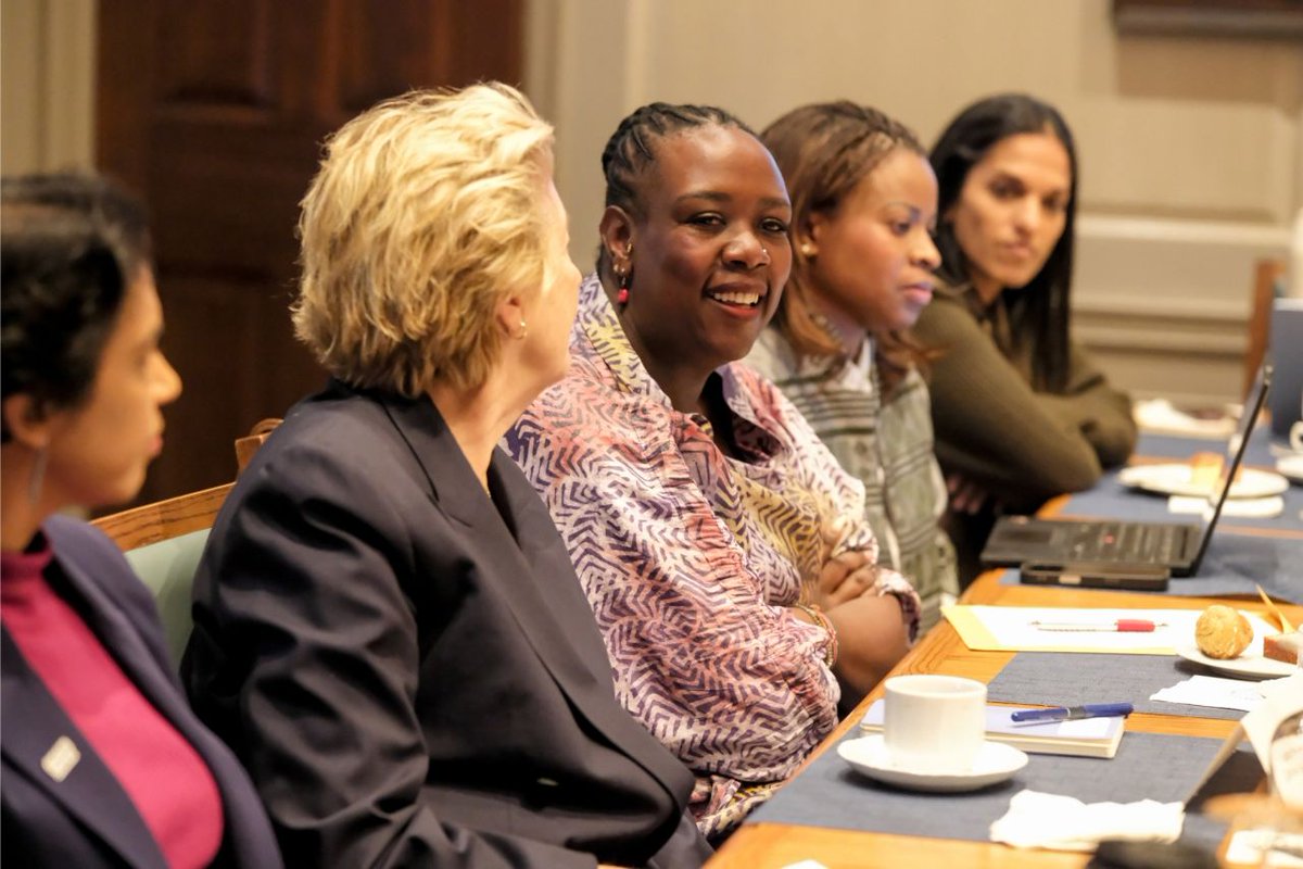 BiovIntCIAT_eng's tweet photo. Women experience climate, health, food and economic challenges together. So why address them separately?
At #ClimateWeekNYC, we explored how breaking down silos can build resilience, improve livelihoods and deliver more impact from every investment. https://t.co/pyIzPeMeRJ