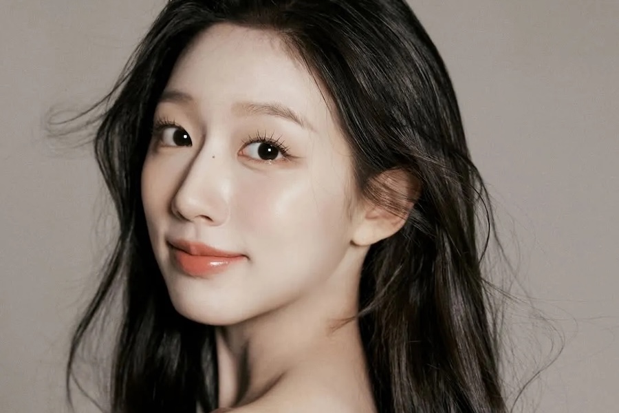 soompi's tweet photo. #Lovelyz's #JeongYein Confirmed To Take Over Ha Young's Role In "#TheTraumaCodeHeroesOnCall"
https://t.co/odXqbnzCUe https://t.co/gvJuf0yvCa