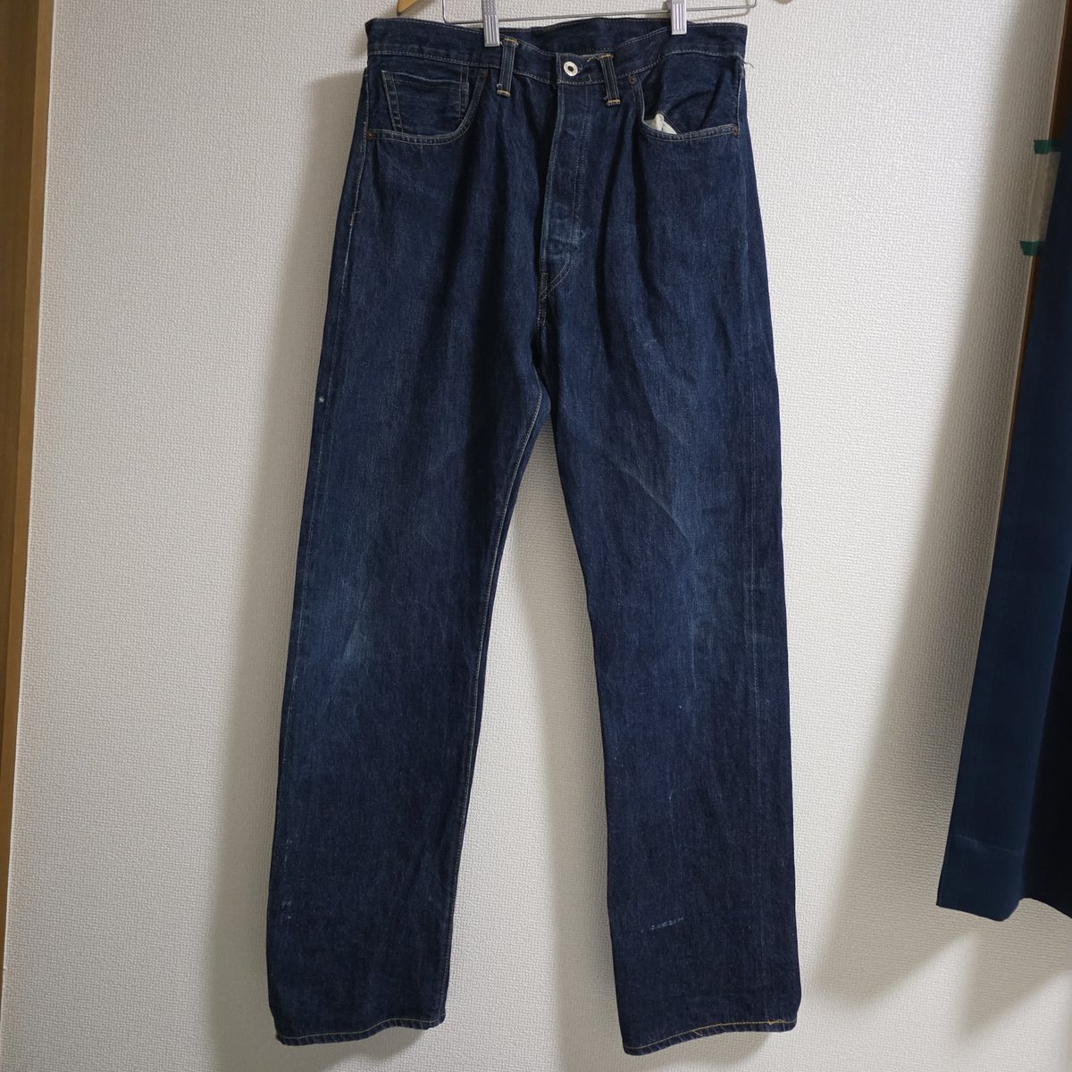 501XXLEVIS501XX's tweet photo. リーバイス 501 S501XX 44501 バレンシア製 Y248

https://t.co/2GcYCpCstH

LEVI'S VINTAGE CLOTHING
LVC
44501 S501XX 1944年モデル
第二次大戦モデル
BIG"E"
赤ミミ
革パッチ
ペンキステッチ

#LEVIS
#リーバイス
#ジーンズ
#デニム
#ジーパン
#大戦モデル
#DENIM
#JEANS
#ヤフーフリマ https://t.co/xXunaJpBet