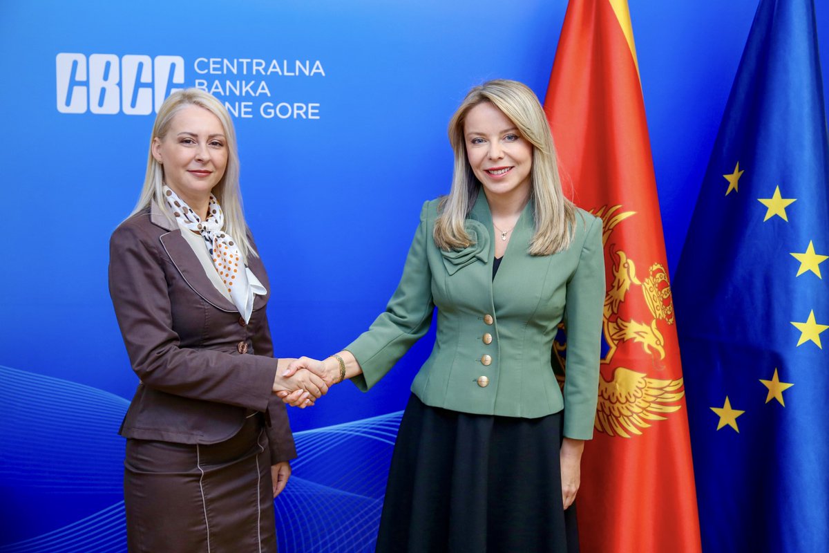 centralnabanka's tweet photo. 🇲🇪 Guvernerka @IrenaRadovicMNE sastala se sa direktoricom @ASK_CrnaGora Kristinom Braletić.
🤝 #CBCG i ASK nastavljaju koordinaciju na primjeni novih zakonskih rješenja - uz jasno definisane procedure, pravnu sigurnost, zaštitu ličnih podataka i informacionu bezbjednost.
🇪🇺 Efikasna međuinstitucionalna saradnja važna je za jačanje integriteta i povjerenja u institucije.
Opširnije: https://t.co/VQdx4vuljZ