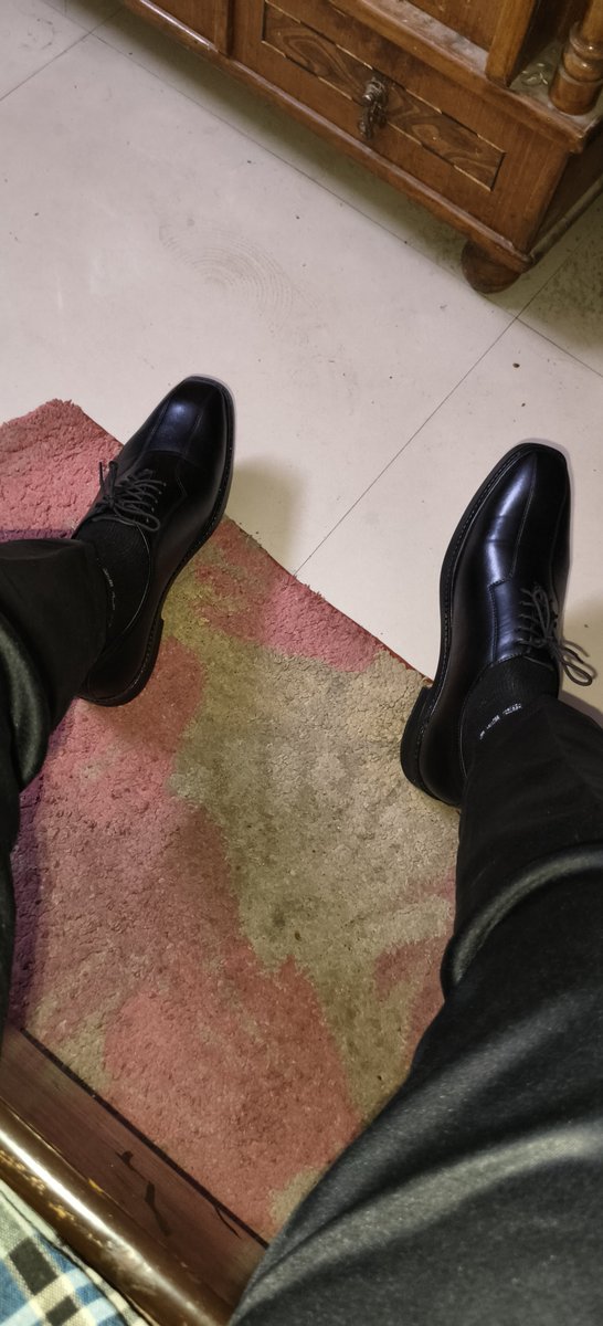 Masterviratking's tweet photo. Come and lick alphas shoes doggies 

@MasterOnTwinks https://t.co/HUv4shOEU7
