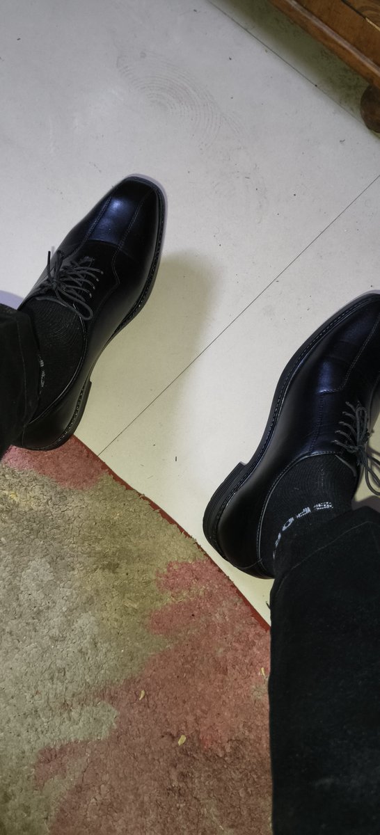 Masterviratking's tweet photo. Come and lick alphas shoes doggies 

@MasterOnTwinks https://t.co/HUv4shOEU7
