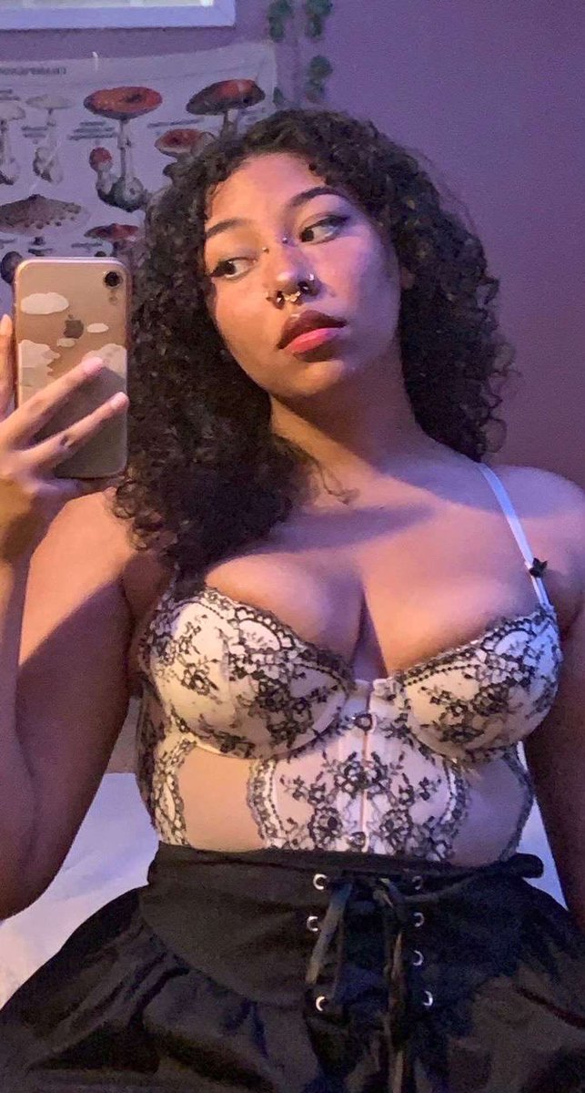 kittyvonc6's tweet photo. With with ur age and zipcode for meetup daddy ๐ #Chudaรฏ #GOODMORNING #Sellingcontent
#414Wi #WagonFreakz #ChicagoFreaks #nsfwtwt #BlackTwitter
* #HipHop
#Rap #BlackHipHop #NewHipHop
#Rappers
#UndergroundRap
#HipHopArtist
#NewMusic
#UnsignedArtist
#UpAndComing
#RapArtist https://t.co/K5PxsNN9uL