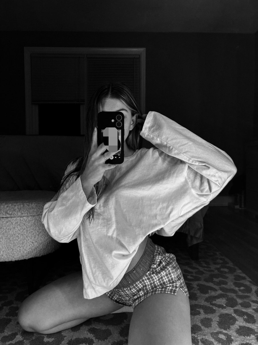 majestyylover's tweet photo. i love a chill vibe 🤍🩶 #wataa #chudai #nsfwtwt https://t.co/LvuakMyRRy