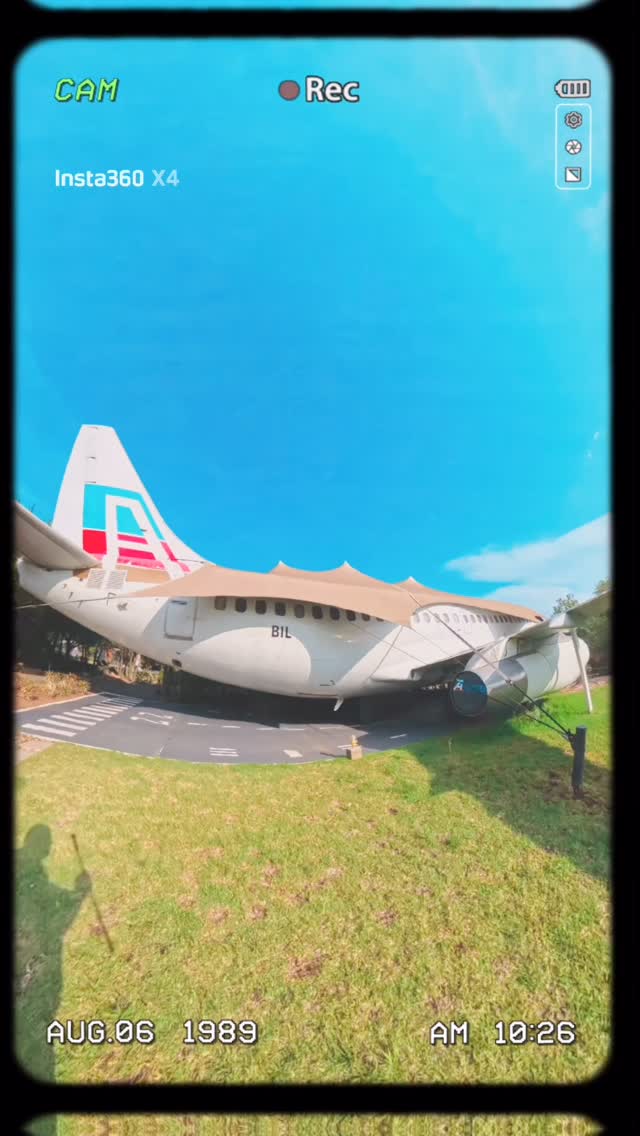 DiguJapa's tweet photo. Life begins at the end of your comfort zone 🛫📽️🎞️🛬

📍Hoedspruit, Limpopo 🇿🇦🛩️📸✌🏼✈️

•
•
•
•
•
•
•
•
•
•
•
•
•
•
•
•
•
•
•
#nomadicbearventures #hoedspruit #aerotel #plane #wander #wandergram #wanderfolk #wanderlust #travel https://t.co/1i5LMuTu3V