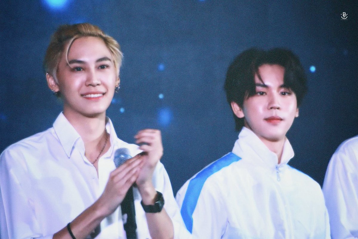 snow070810's tweet photo. [2022-11-06]
Amazing Photos

#BetweenUsTheSeries 
#BounPrem
https://t.co/rOgMm87eQP https://t.co/I3RgcGyMmI