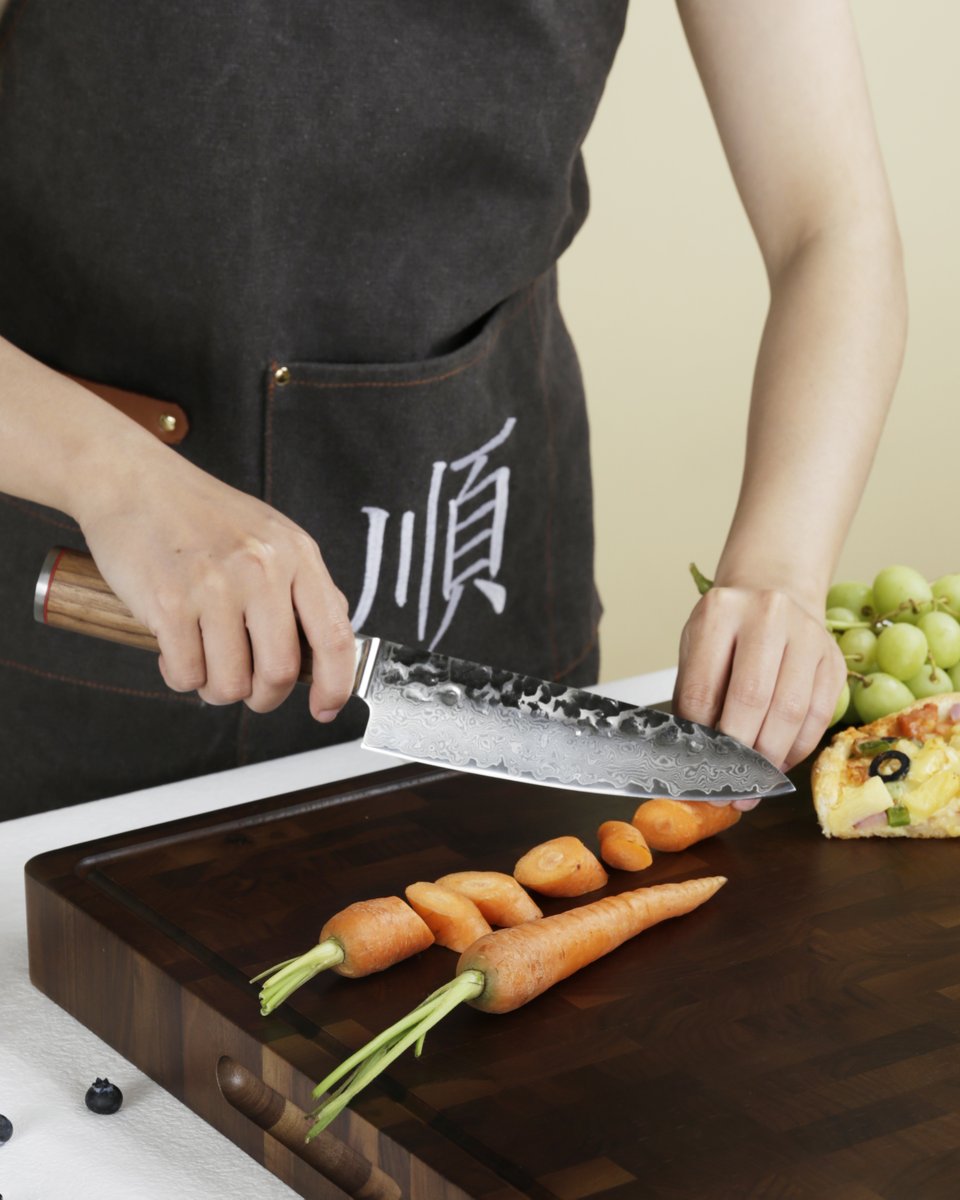 yousunlong's tweet photo. From chopping vegetables and slicing meat to mincing herbs and preparing fresh ingredients, it’s ready for the tasks that happen in every kitchen.
Discover more kitchen essentials at https://t.co/QOFzZaqewQ
#YOUSUNLONG #ChefsKnife #KitchenKnife #KnifeSkills #HomeChef #ChefTools https://t.co/9ghh1yy6ij