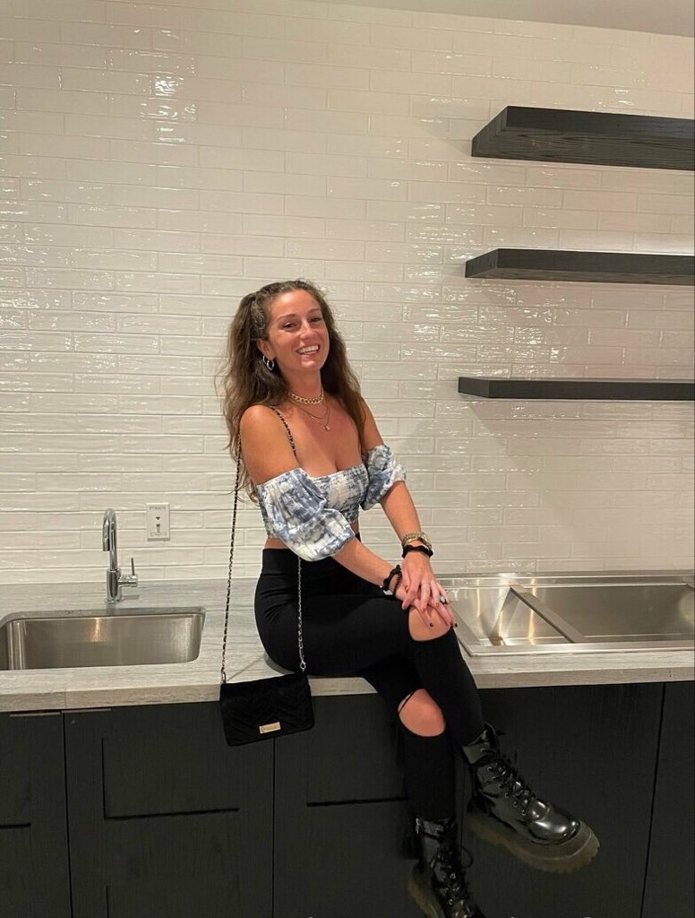 lexyforester0's tweet photo. #meetup #hookup #HookupNJ #MeetNJ #mmee #meet #meetme #newjersey #njhookup #NJmeet #facetime #meetupNJ #hookupnj https://t.co/I7JxFs8uH2
