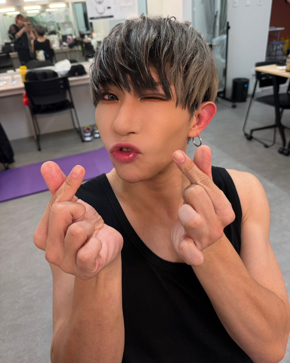 TOMOKA0923's tweet photo. #福岡ファイナルヘアメイク写真
#歌広場淳
#ヘアメイク
#10月21日歌広場さんのデビュー曲出るんですって
#馬主になってよ https://t.co/JGYyYWRTmY