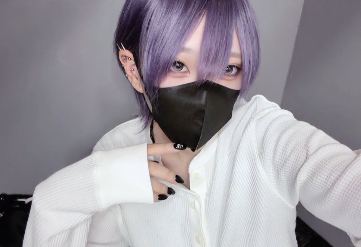 vanitas_913's tweet photo. マスクというチート https://t.co/j5FiWV27uk