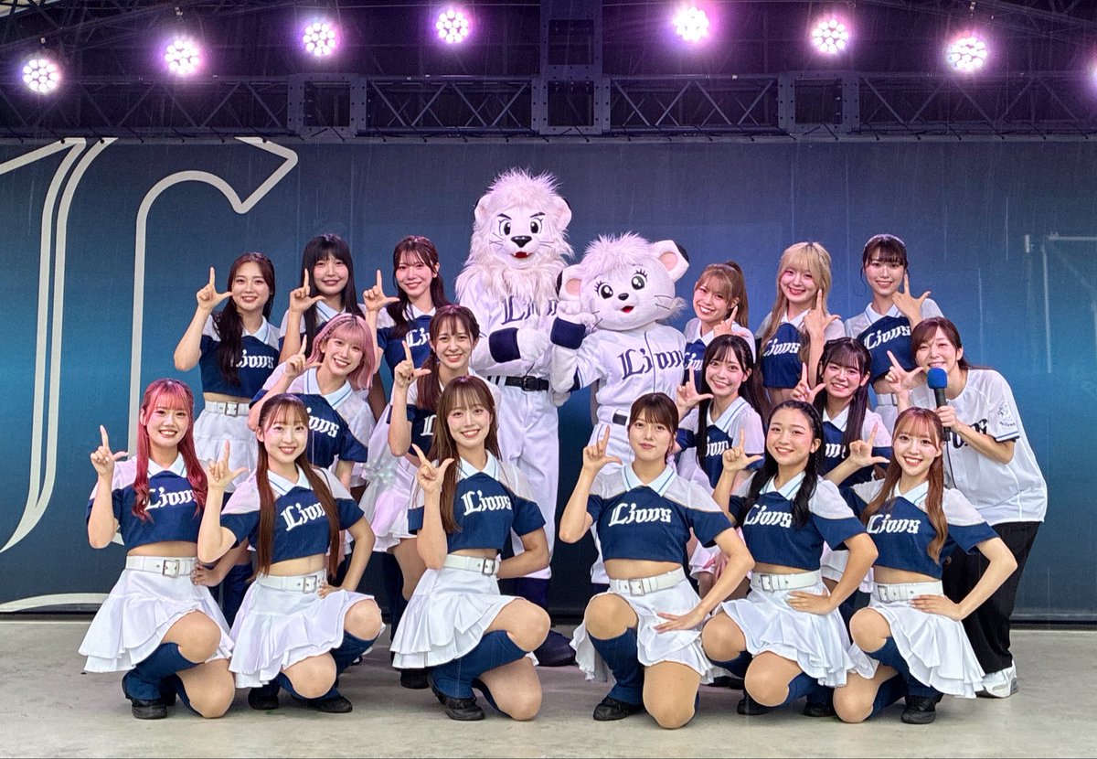 lions_lina's tweet photo. 2026レギュラーシーズンさいごの
Lステージ⭐︎あめのなか きてくれたみんな、ゆずりあいながら みてくれたおともだち、ありがとうございました♡
またすぐ、ここであえるように きょうも おうえん よろしくおねがいします！
#seibulions #埼玉西武ライオンズ https://t.co/BYtqTLyst1