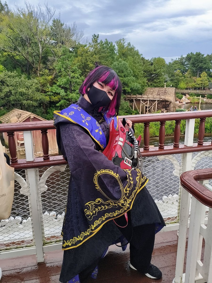 0s2g0r6's tweet photo. 9/28🏰ありがとうございました！
1人インパで色んな方に撮影していただき、感謝しきれません！
一部ですが公開させていただきます！
感謝を込めて…(  ᷄ᾥ ᷅ ︎🫶🏻)𝑩𝑰𝑮 𝑳𝑶𝑽𝑬______
#Dハロ仮装2026 https://t.co/y4cE89AVNd