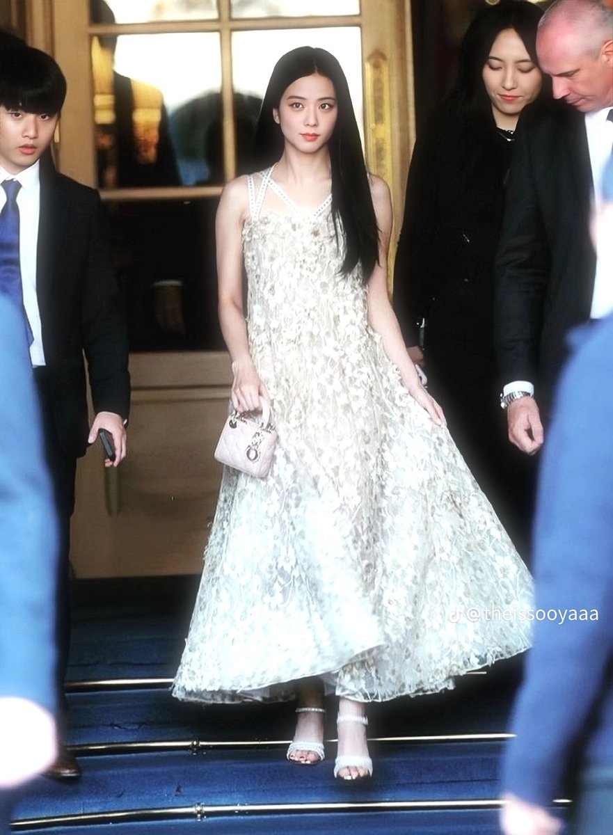 sooysaturnity's tweet photo. Dior’s princess is still here. The impact, the recognition, the legacy — none of it can be replicated https://t.co/rff1aOCSQn