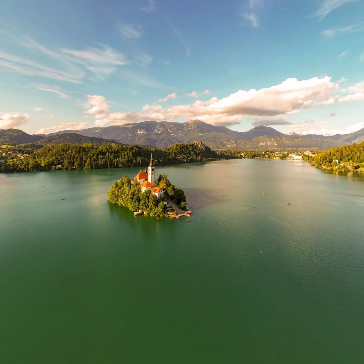 AndreMainardes's tweet photo. Roadtrip part 1
Through Slovenia with @marchessel_....... #tr1p0t #instatravel #travel #discoverearth #wekeepmoments #fantasticearth #wanderlust #beautifulearth #adventure #traveling #landscape #summer #holidays #explore #roadtrip #europe #slovenia https://t.co/cfN7SGZw6L