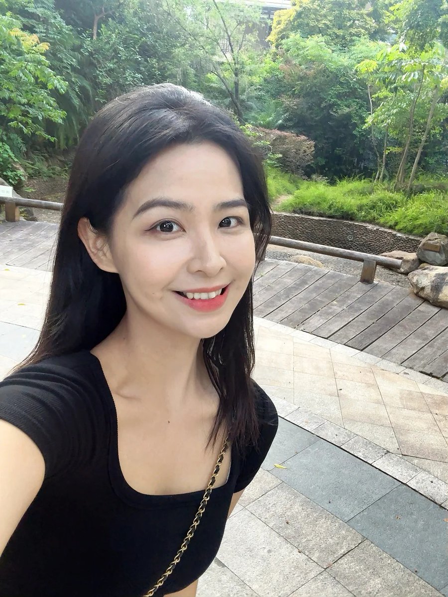 pekingorilover's tweet photo. 玩X是释放应激生活的一种方式，大家解决、不影响家庭。我觉得没什么不好，有想释放的嘛 https://t.co/K1IODckDB5