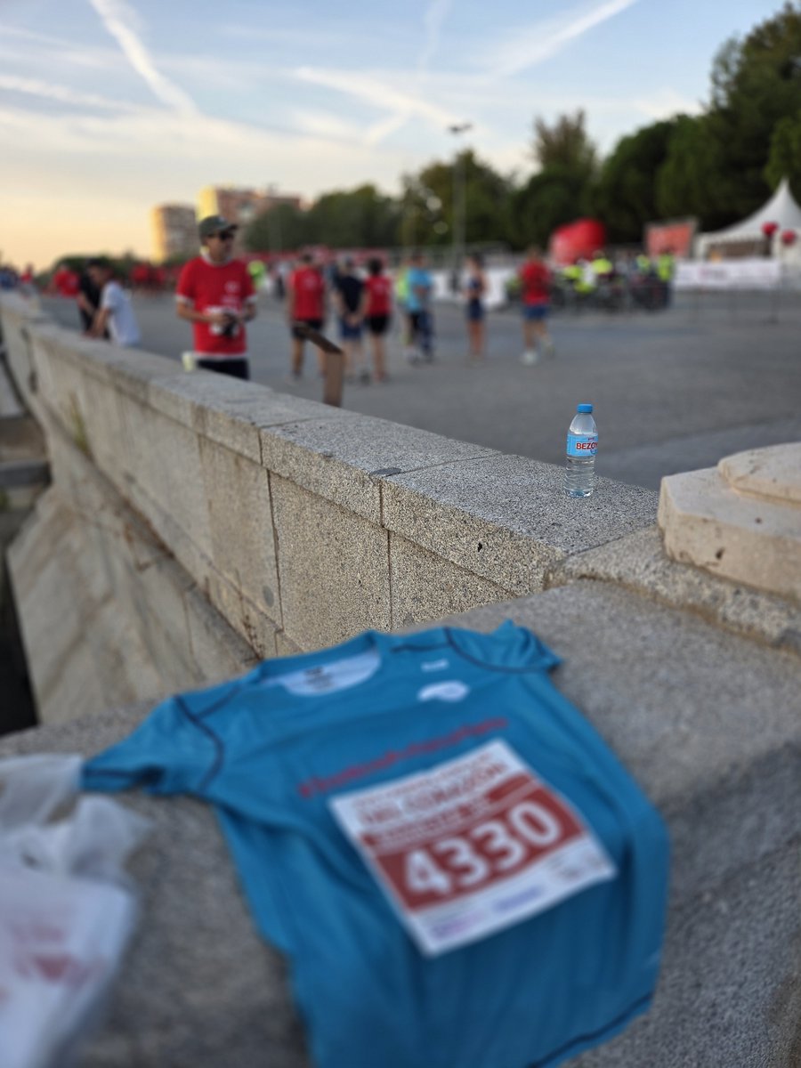 anefp_org's tweet photo. ❤️ Un año más hemos participado en la #CarreraDelCorazón, compartiendo el objetivo de @cuidarcorazon y @secardiologia de promover el deporte y la prevención y concienciar sobre la importancia de incorporar hábitos saludables a nuestro día a día.
El #autocuidado también empieza por el corazón.
Gracias a la organización y a nuestro equipo de #runnersanefp por sumarse, un año más, a esta iniciativa imprescindible.
@Farmaceuticos_, @COFMadrid, @CGEnfermeria, @_SEOM, @HomeoBoiron
#DíaMundialdelCorazón #anefpTeCuida #TeCuidamos
