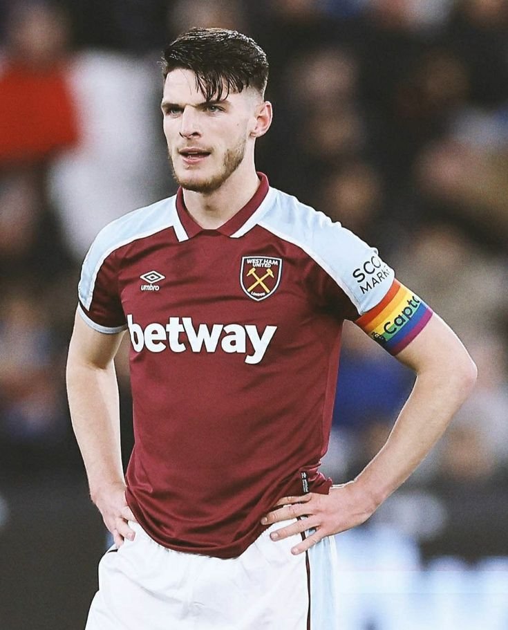 escmemes's tweet photo. lgbtq captain era https://t.co/qkiJz1JP2a