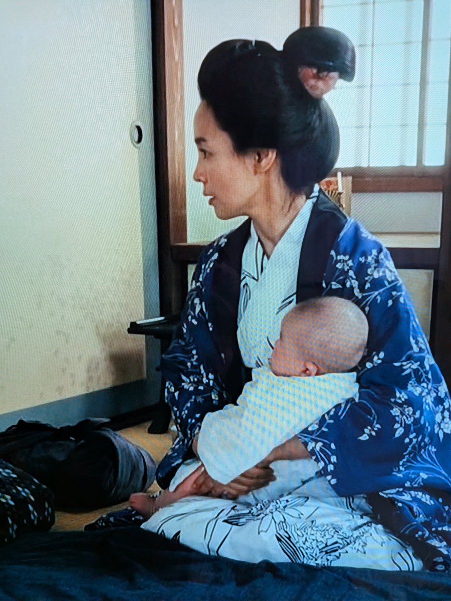 pagoda_chan's tweet photo. 昨日から始まった朝ドラ、赤ちゃんがかわいすぎてとても忙しい。 https://t.co/OxAMtE30Lk
