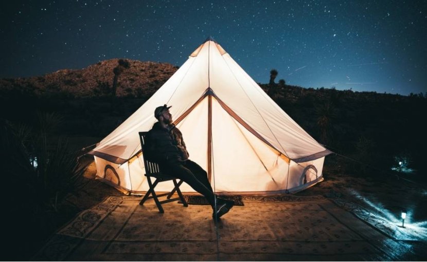 AdelineCec76's tweet photo. Woke up to a blanket of stars above my tent, coffee in hand, and the soft sound of a stream nearby. This quiet little camping spot just fixed everything. ， https://t.co/LmPq2Wh6MV