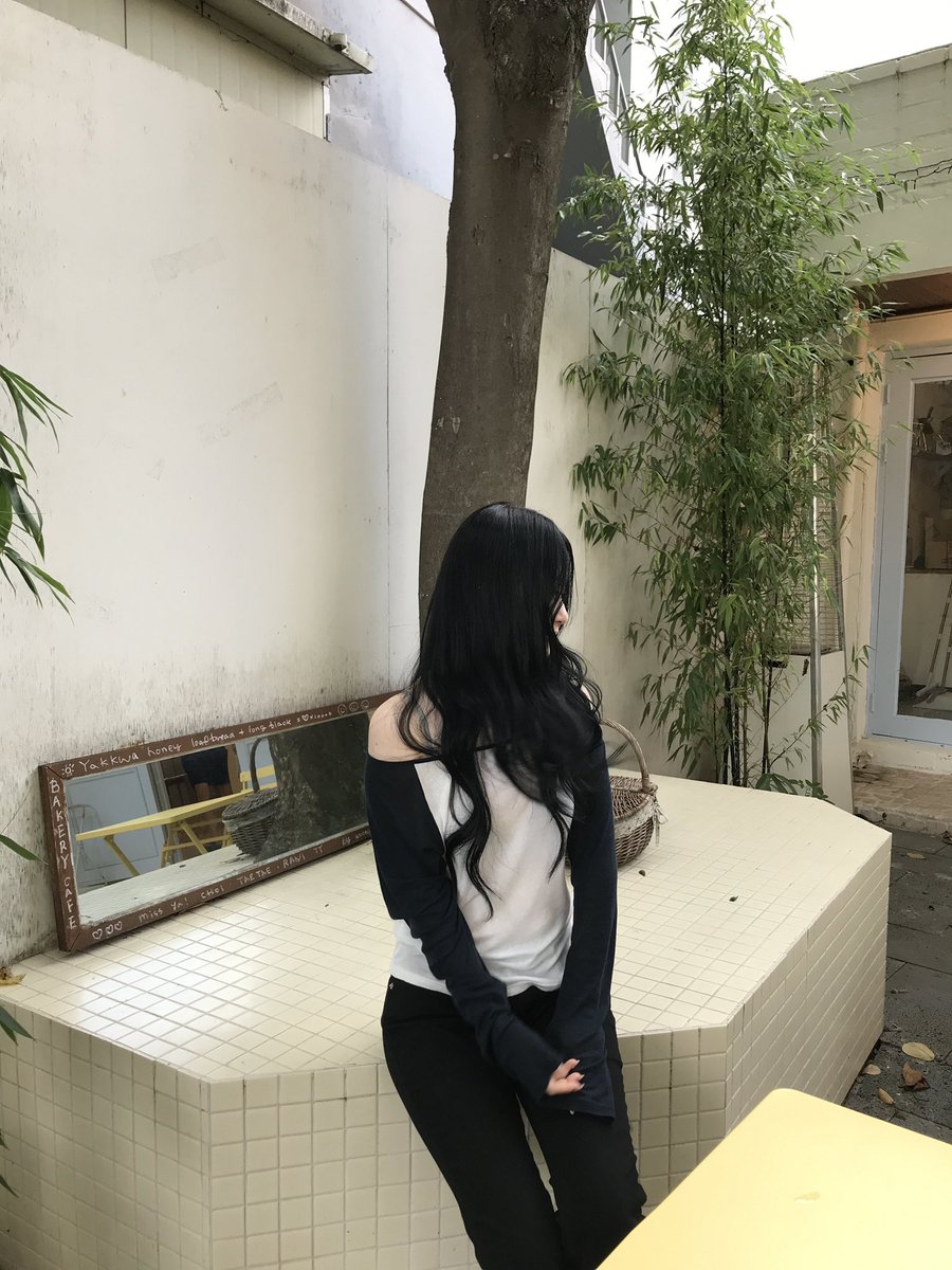 heeseoooo's tweet photo. 🪷🪷 https://t.co/woVhOhsNVx