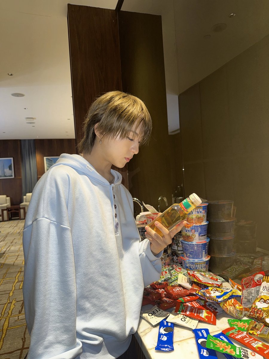 nouera_official's tweet photo. 💭_

[#미라쿠] 상하이🥰🥰🥰

#NouerA #누에라 #ヌエラ
#MIRAKU https://t.co/lFMVd7ZFZT