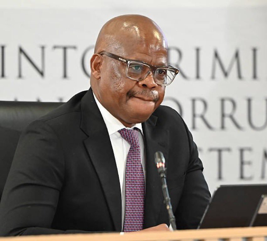 LCabonena's tweet photo. This man you see here is a taxi boss and mafia leader. 

If government gives you a tender of R600 million, you must pay him R150 million because you won a tender in his province. 

If you don't pay, then you're dead. 

His name is Joe Sibanyoni. https://t.co/YwSURYzvzP