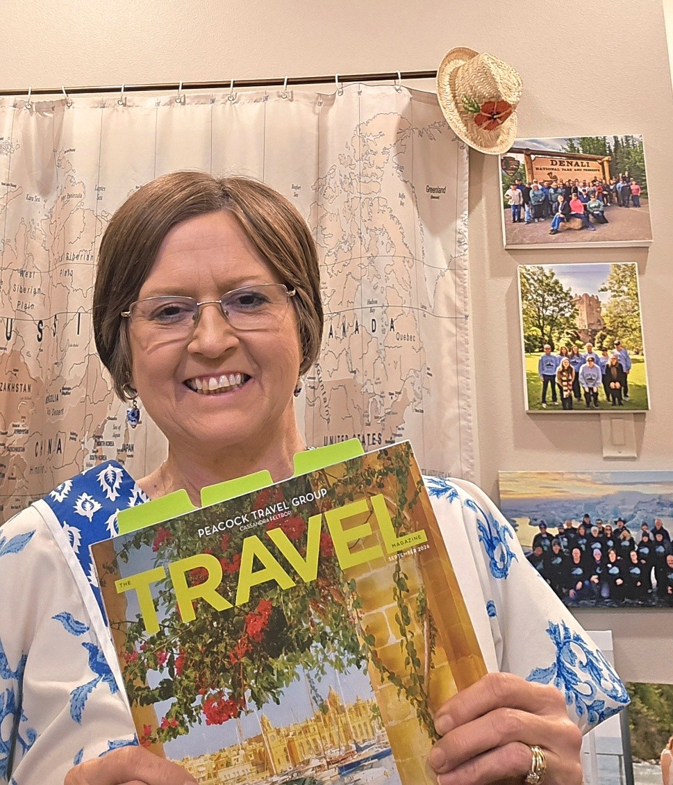 Anderson1287's tweet photo. 📖✈️ WHO ELSE GOT THEIR TRAVEL MAGAZINE FROM PEACOCK TRAVEL GROUP TODAY? ! 🌎💙

One of my favorite clients once described it as “the JCPenney Christmas Wish Book for adults. ” 😂 And honestly… I think she nailed it! It’s packed with vacation https://t.co/Mgu55u2iRC