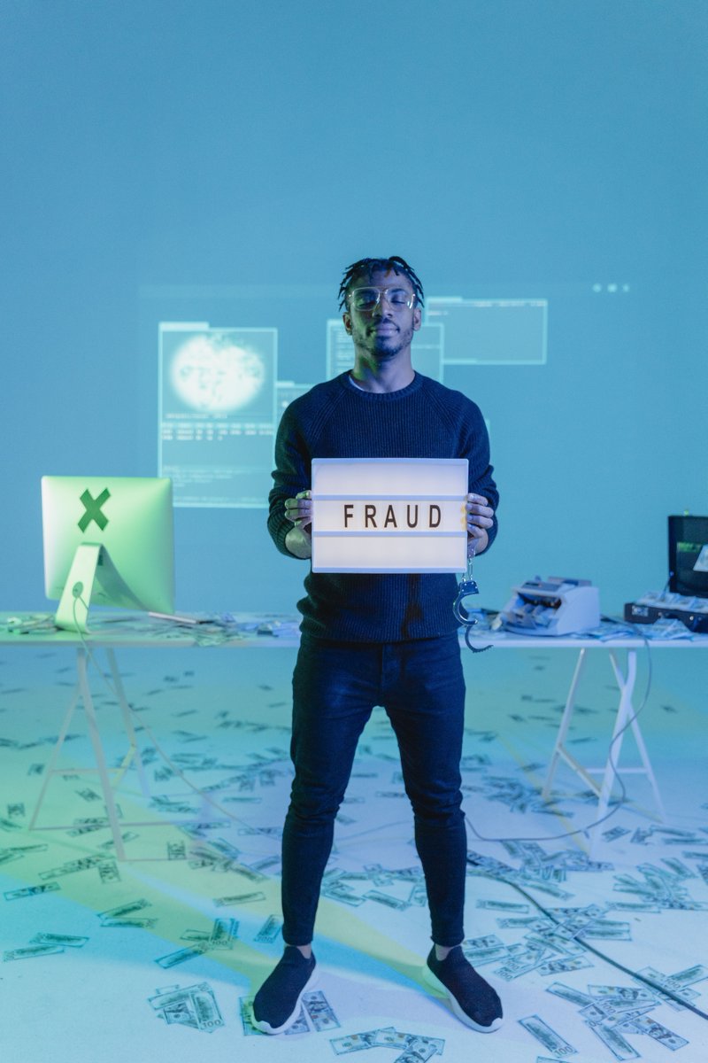 robinoatridge's tweet photo. Financial fraud is at a record high, as scammers utilise AI tools to fake bank communications, while online ‘finfluencers’ pose a danger of pushing unregulated schemes. #fraud #AI #finfluencers #scams https://t.co/caaxbFa4DN https://t.co/wEpx14wwts