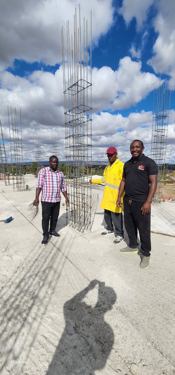 kevinkamaumucha's tweet photo. Steel fixer, carpenter, contractor 

Cheki chini gridlines
Cheki chini mark ya positions za column
cheki column rings and links

#jenganyumbastandard https://t.co/A4rDxEPzU8