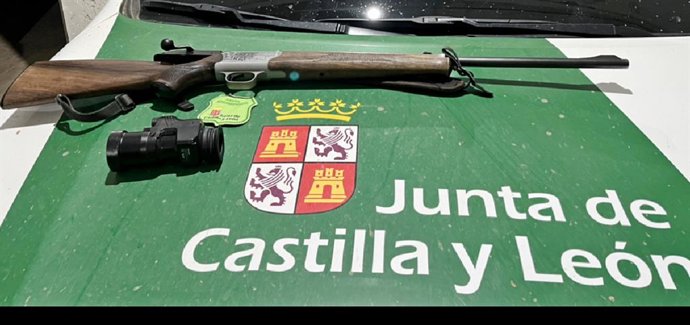 EPCastillayLeon's tweet photo. CyL autoriza el uso de visores térmicos y nocturnos para la caza mayor "sostenible" de determinadas especies https://t.co/Ai4q5kidgJ