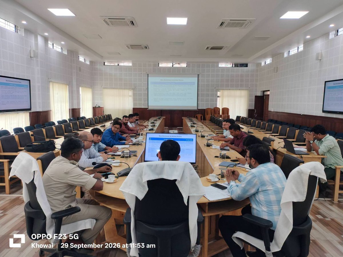 dmkhowai's tweet photo. District Level Road Safety Committee meeting held today under the chairmanship of DM & Collector, Khowai, to review road safety measures, accident prevention and traffic compliance.
#RoadSafety #KhowaiDistrict #SafeDriveSaveLives #Tripura https://t.co/ovdw3ofgfV
