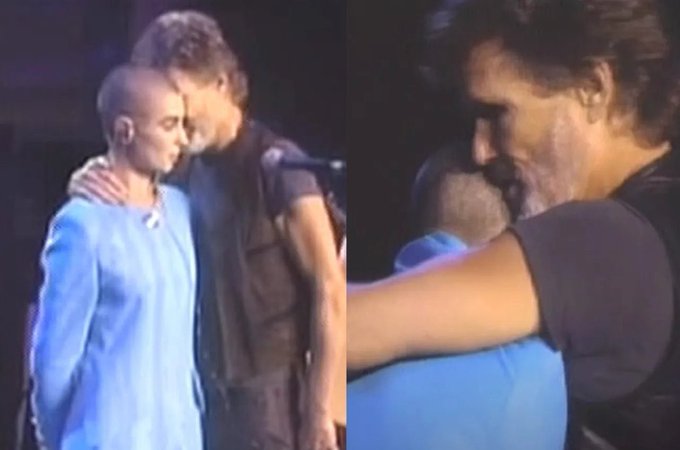 TheExtremeMusi1's tweet photo. After Sinead O'Connor (one of our greats) passed away, Kris Kristofferson discussed how he supported her after she got booed out of it at Madison Square Garden, "I walked out to her and whispered "don't let the bastards get you down"."

She smiled and replied, "I'm not down." https://t.co/Ig6ByOA80G