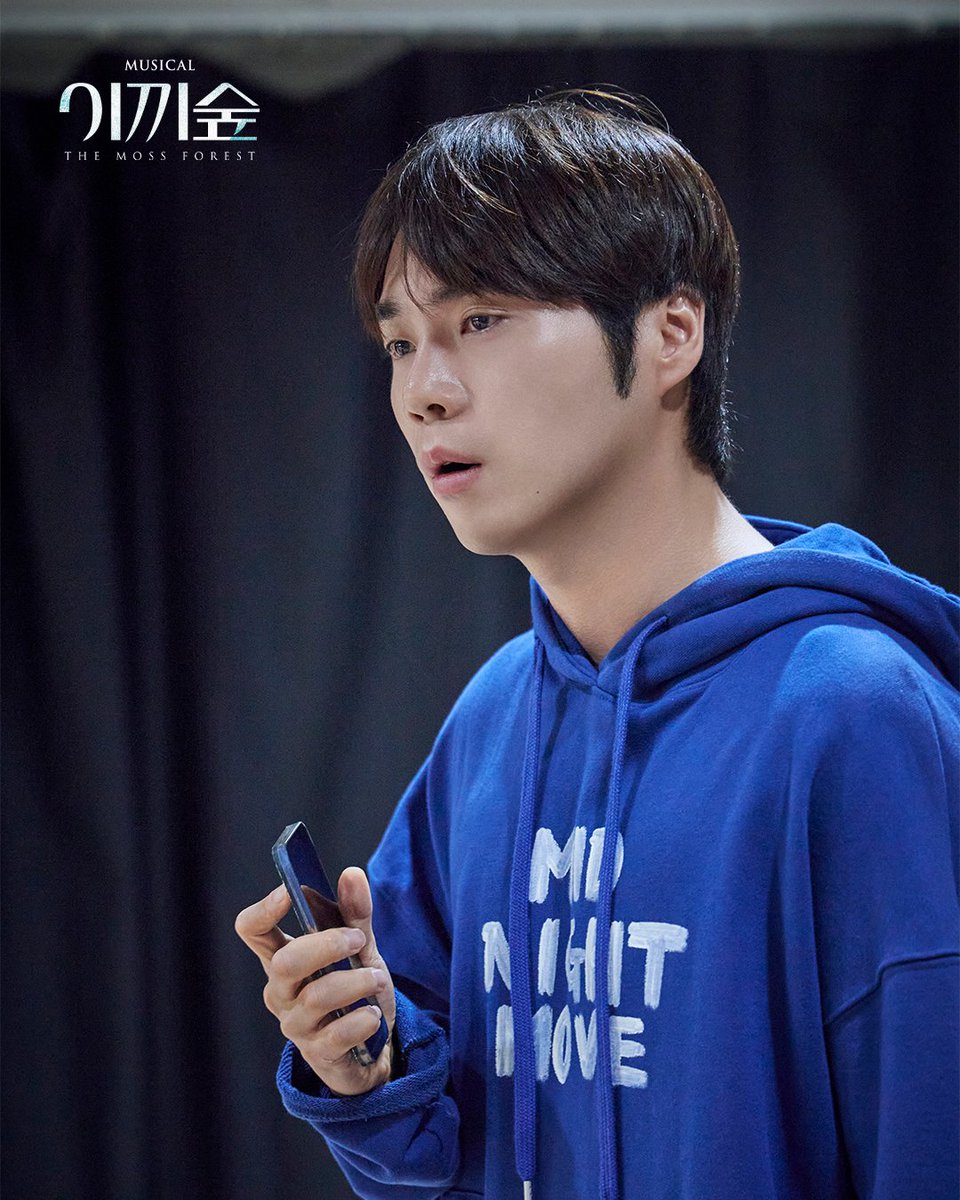 _LIVECONNECTION's tweet photo. #뮤지컬 [#이끼숲] 

이끼숲을 만나기까지 D-2,
연습사진 공개🌿

마르코 | 홍승안
소마 | 강연정
유오 | 이주순
의주 | 이혜진

-
𝟐𝟎𝟐𝟔.𝟏𝟎.𝟎𝟏 - 𝟏𝟐.𝟏𝟑
백암아트홀 https://t.co/ff7B6hiytp